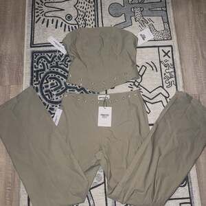 Princess Polly Passionette Top & Pants Olive US size 2 comes as set